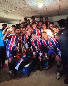 FERROCARRIL SUD. 1era división festejando ante Deportivo Tandil. 09-08-2026.