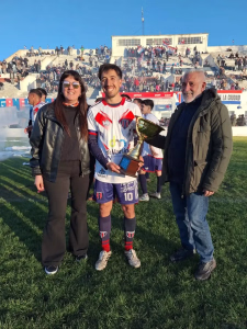 FERROCARRIL SUD. AUCE RECIBE LA COPA DEL APERTURA. 13-09-2026.